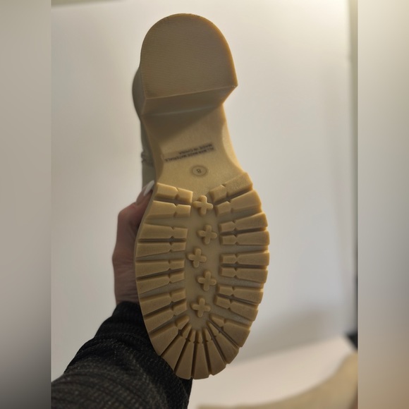 COPY - Really great condition. DV by Dolce Vita Boots W US size 8 - Picture 3 of 7